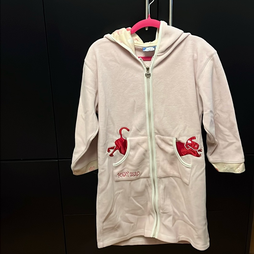 Cozy Point Zero sleepwear robe for winter